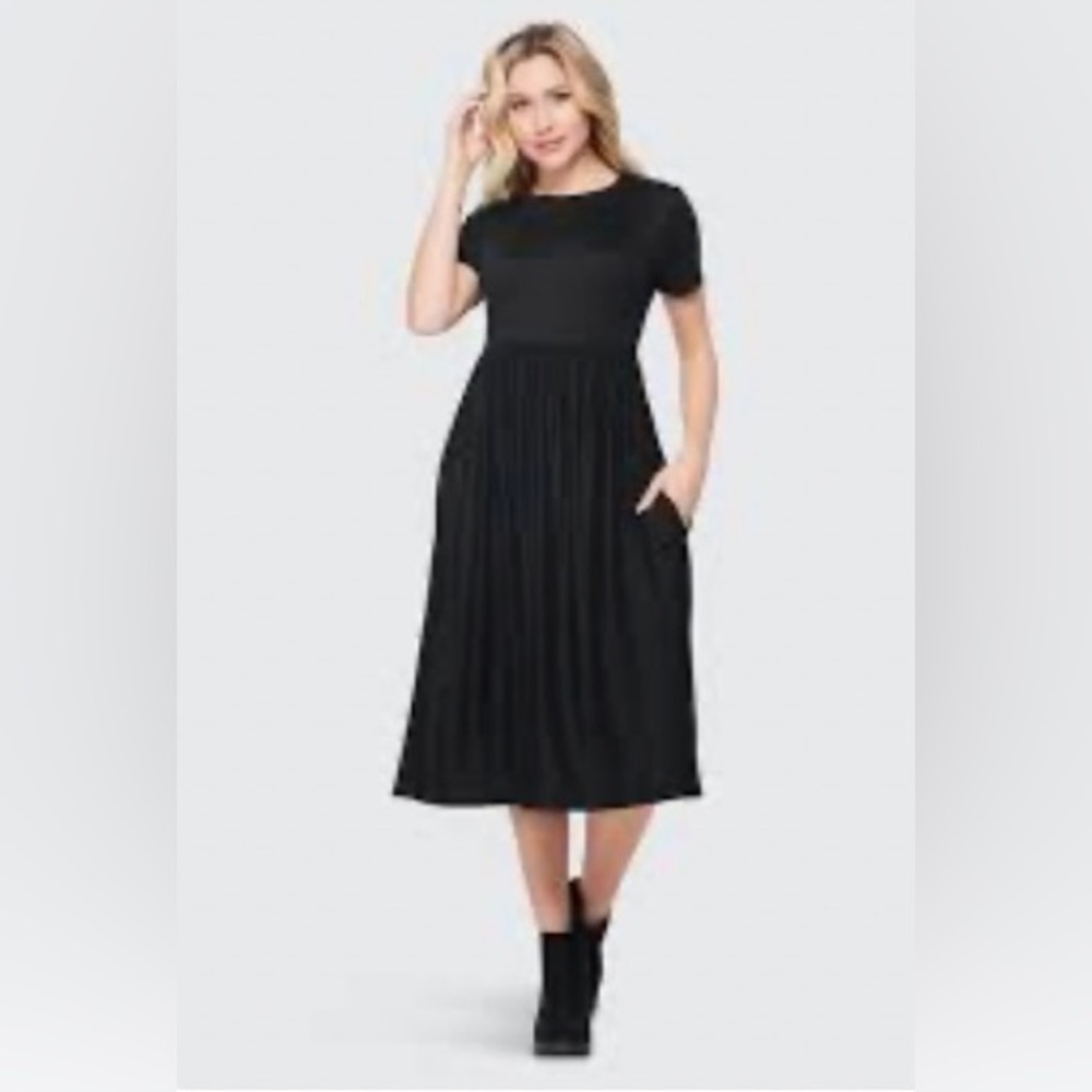 Lunajany Black Dress NWT Size XL